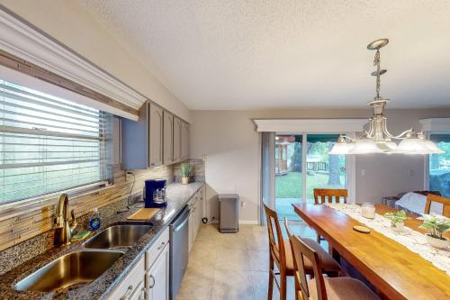 Suwannee River House in Bell (FL) Suwannee River House in Bell (FL)