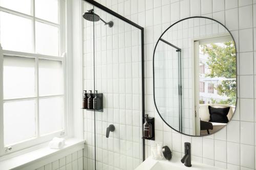 Bathroom, The Strand Hotel in Darlinghurst Bathroom, The Strand Hotel in Darlinghurst