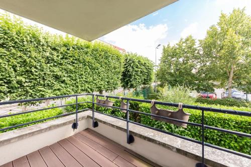 Balcony/terrace, Lumineux 3 pieces Paris / Disney in Champs Sur Marne Balcony/terrace, Lumineux 3 pieces Paris / Disney in Champs Sur Marne