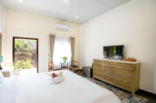Hoi An Hotel - Suoi Luong - Hai Van Park in Hoa Hiep Bac Hoi An Hotel - Suoi Luong - Hai Van Park in Hoa Hiep Bac