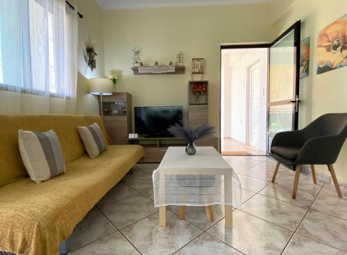Sunny Apartment Amaliada in คาร์ดามาส Sunny Apartment Amaliada in คาร์ดามาส