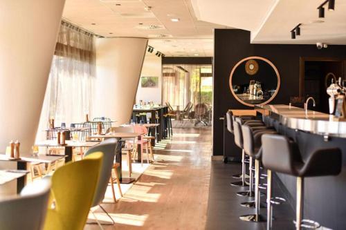 Ресторант, Novotel Paris Creteil Le Lac in Кретей Ресторант, Novotel Paris Creteil Le Lac in Кретей