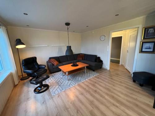 Flø - koselig bolig i spektakulære omgivelser in Ulsteinvik Flø - koselig bolig i spektakulære omgivelser in Ulsteinvik
