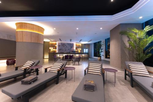 مسبح, فندق جراند (Grand Hotel) in الكويت مسبح, فندق جراند (Grand Hotel) in الكويت