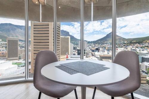 Stunning two bed, amazing views