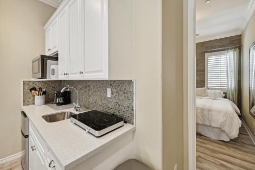 Lovely Wine Country Retreat, 10 Mi to Temecula! in Temecula (CA) Lovely Wine Country Retreat, 10 Mi to Temecula! in Temecula (CA)