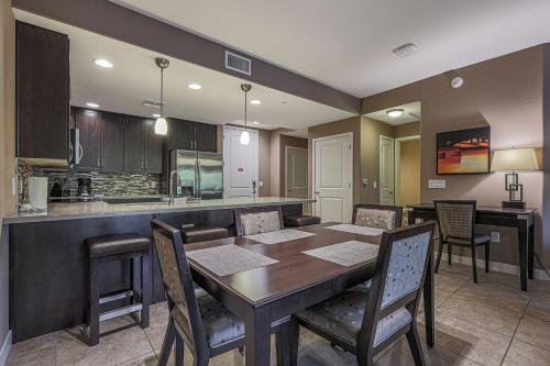 Villa Toscana condo in Desert View Village Villa Toscana condo in Desert View Village