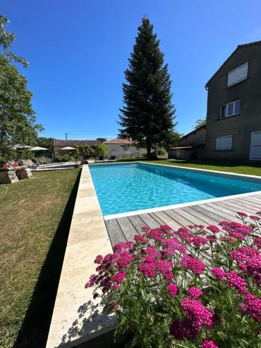 Kilátás, Ô Trois Puits (O Trois Puits) in Lalbenque Kilátás, Ô Trois Puits (O Trois Puits) in Lalbenque