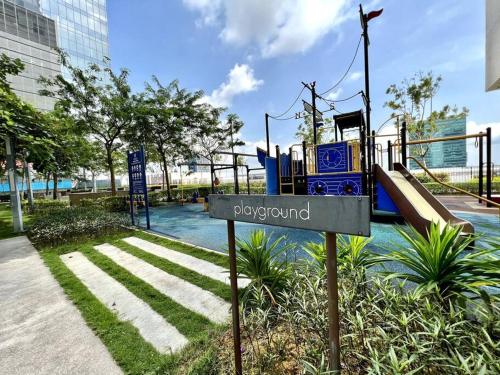 Muji Modern Suite at Trefoil Setia Alam