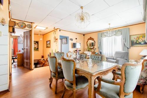 Shared lounge/TV area, Casa Vilma in Hospital Shared lounge/TV area, Casa Vilma in Hospital