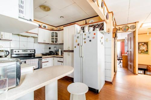 Kitchen, Casa Vilma in Hospital Kitchen, Casa Vilma in Hospital