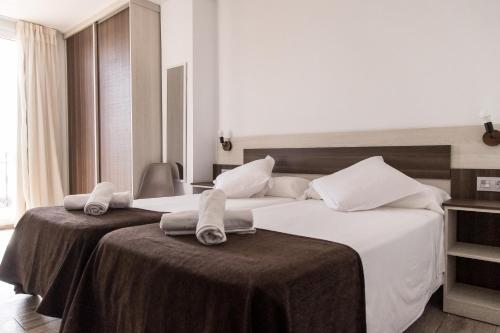 Mesón Hostal La Cabaña (Meson Hostal La Cabana) in Medellin Mesón Hostal La Cabaña (Meson Hostal La Cabana) in Medellin