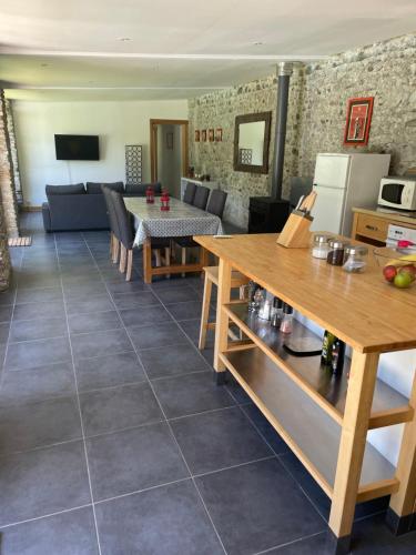 Chateau pool house in Assat Chateau pool house in Assat