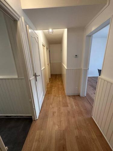 Appartement 4 pers. avec parking gratuit sur place Petit Couronne in Le Grand-Quevilly Appartement 4 pers. avec parking gratuit sur place Petit Couronne in Le Grand-Quevilly