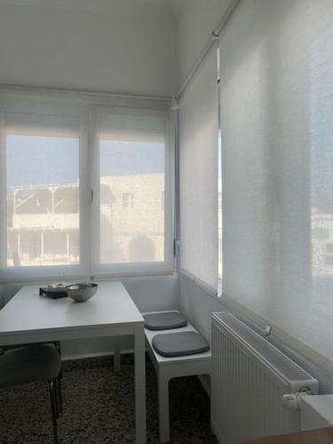 Cozy, spacious, newly renovated flat in Adamas in Milos Island Cozy, spacious, newly renovated flat in Adamas in Milos Island