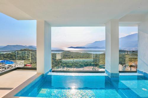 Úszómedence, Stone Hill Kas in Bayindir Úszómedence, Stone Hill Kas in Bayindir