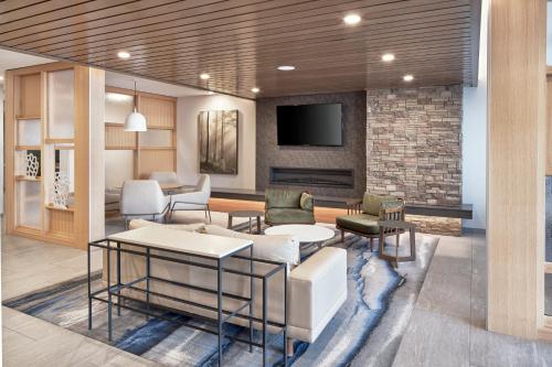 Előcsarnok, Fairfield by Marriott Inn & Suites Penticton in Penticton City Center Előcsarnok, Fairfield by Marriott Inn & Suites Penticton in Penticton City Center