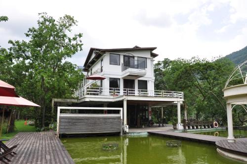 藏青谷 莊園Valley Statt Manor in 六龜區 藏青谷 莊園Valley Statt Manor in 六龜區