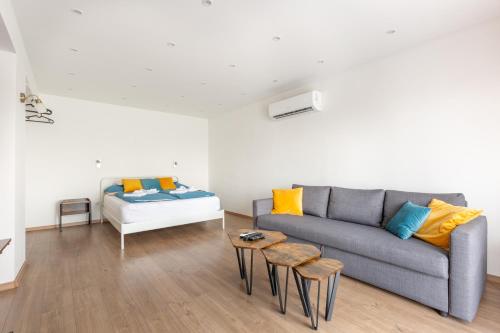 Street'n Apartment - image 12