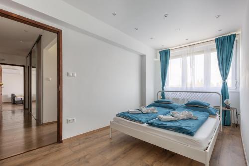 Street'n Apartment - image 13