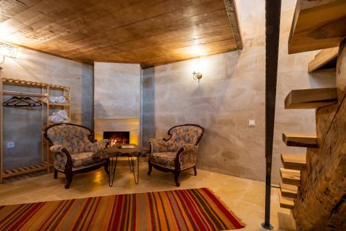 Atilla's Cave Hotel in Nevsehir Atilla's Cave Hotel in Nevsehir