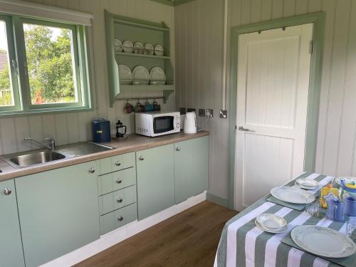 Kitchen, Market Street Shepherd's Hut Leitrim in Dromahair Kitchen, Market Street Shepherd's Hut Leitrim in Dromahair