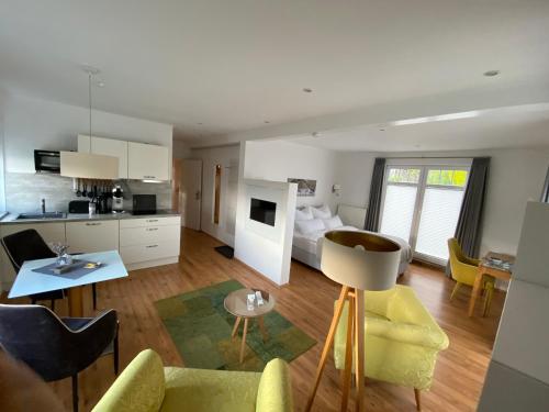 Apartments im Chateau d'Esprit in Hohr-Grenzhausen Apartments im Chateau d'Esprit in Hohr-Grenzhausen