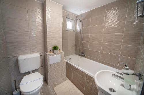 Bathroom, Centroom Pecs Apartman in Pecs Bathroom, Centroom Pecs Apartman in Pecs