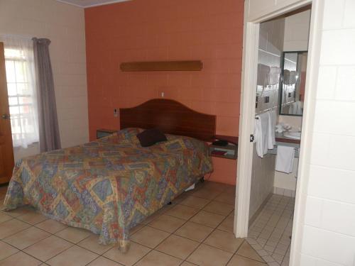 This photo about Curtain Fig Motel shared on HyHotel.com