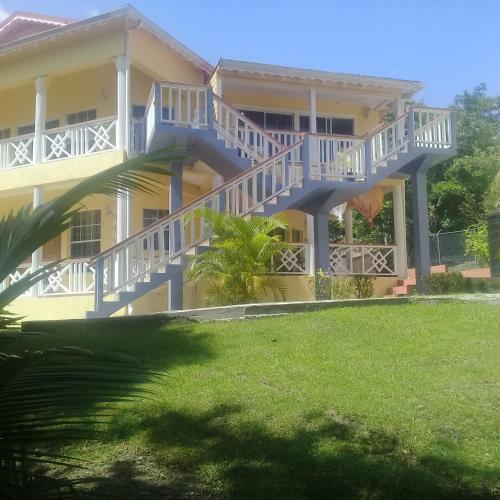 Royal Escape - 2 in Anse La Raye Royal Escape - 2 in Anse La Raye