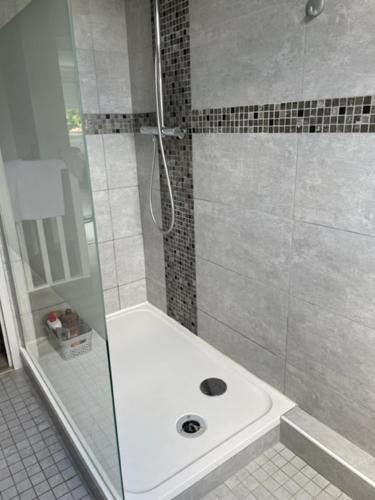 Chambre privée - Proche Disney - Sans repas (Chambre privee - Proche Disney - Sans repas) in Bussy-Saint-Georges Chambre privée - Proche Disney - Sans repas (Chambre privee - Proche Disney - Sans repas) in Bussy-Saint-Georges