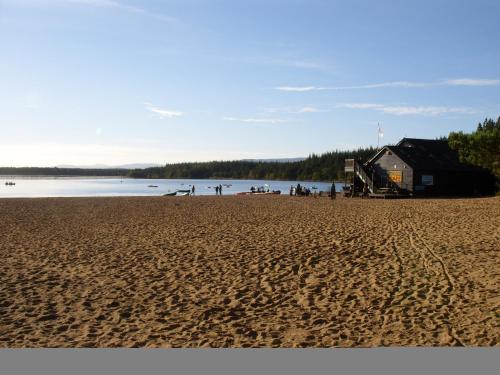 Beach, Cairngorm Lodge Youth Hostel in Loch Morlich Beach, Cairngorm Lodge Youth Hostel in Loch Morlich