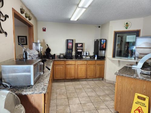 طعام و مشروبات, WestSpring Inn - Westlake Cleveland in ويست ليك طعام و مشروبات, WestSpring Inn - Westlake Cleveland in ويست ليك