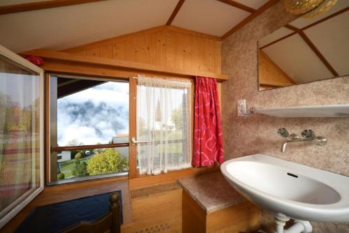 Bathroom, Swiss Lodge Hotel Bernerhof in Wengen Bathroom, Swiss Lodge Hotel Bernerhof in Wengen
