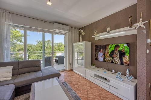 Sea Breeze Residence Mariella - Happy Rentals in ดูบา Sea Breeze Residence Mariella - Happy Rentals in ดูบา