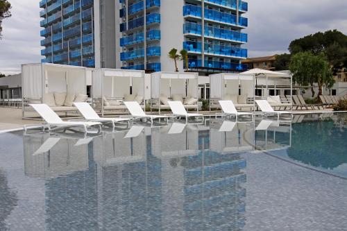 Zwembad, BG Tonga Tower in Muro Zwembad, BG Tonga Tower in Muro