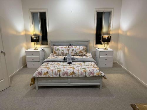 Krevet, low set family home close to it all in Coombabah Krevet, low set family home close to it all in Coombabah