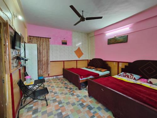 Himvadi Resorts Kausani in Kauszani Himvadi Resorts Kausani in Kauszani