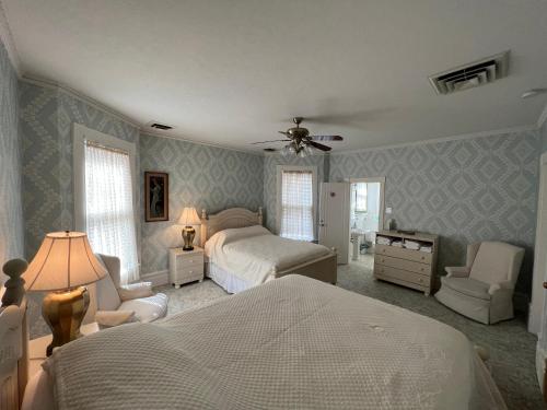 Market St Manor Bed and Breakfast in Nappanee (Indiana) Market St Manor Bed and Breakfast in Nappanee (Indiana)