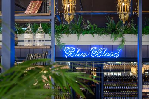 ห้องอาหาร, BlueBlood - The Rooms in แคลามาทา ห้องอาหาร, BlueBlood - The Rooms in แคลามาทา