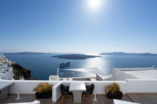 Asha Luxury Suites in Santorini Asha Luxury Suites in Santorini