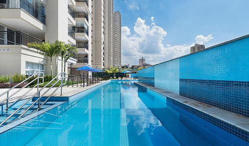 Swimming pool, Sunset Studio - GRU 1001 in Maia Swimming pool, Sunset Studio - GRU 1001 in Maia