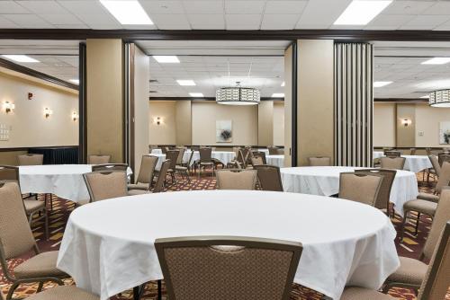 Banquet hall, Thousand Hills Resort Hotel in Branson (MO) Banquet hall, Thousand Hills Resort Hotel in Branson (MO)