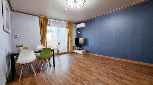 Suncheon Bay Ecology Pension in Phường Dosa Suncheon Bay Ecology Pension in Phường Dosa