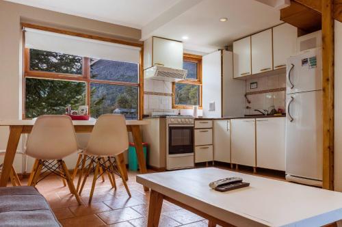 Kitchen, BOG Angostura Apartments in Villa la Angostura Kitchen, BOG Angostura Apartments in Villa la Angostura