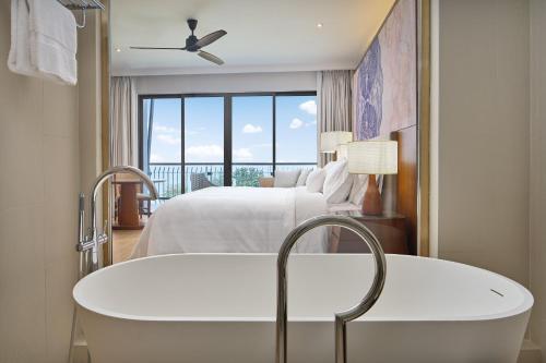 Banheiro, The Westin Desaru Coast Resort in Desaru Beachfront Banheiro, The Westin Desaru Coast Resort in Desaru Beachfront