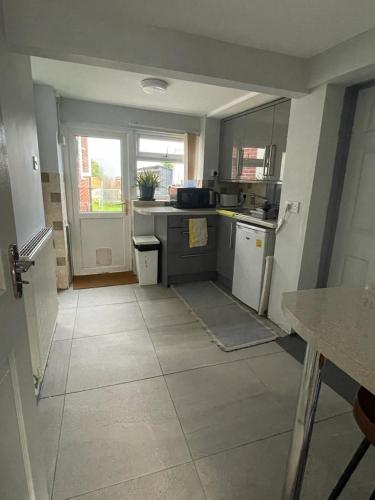 Kitchen, Homestay 1bedroom in family home with tiny wet room and own entrance in West Bromwich Kitchen, Homestay 1bedroom in family home with tiny wet room and own entrance in West Bromwich