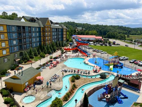 Pool, The Resort at Governor's Crossing near Gatlinburg-Pigeon Forge flygplats Pool, The Resort at Governor's Crossing near Gatlinburg-Pigeon Forge flygplats