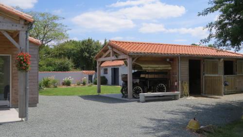 Lovaglás, Gite Relais du Doulay in Saint-Fulgent Lovaglás, Gite Relais du Doulay in Saint-Fulgent