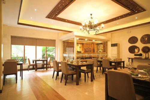 La Jolla Luxury Beach Resort in Bataan La Jolla Luxury Beach Resort in Bataan